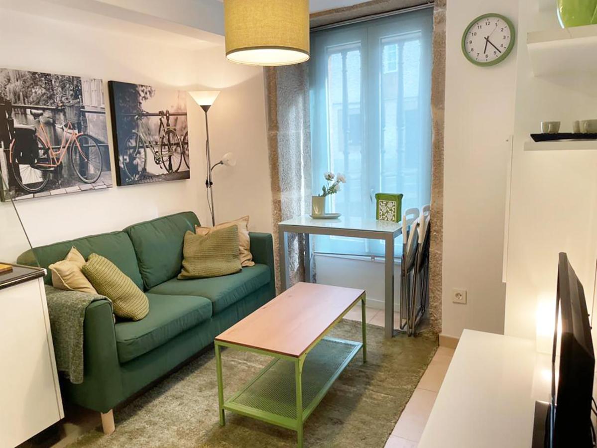 Moss Home ซานติอาโก เด กอมโปสเตลา ภายนอก รูปภาพ